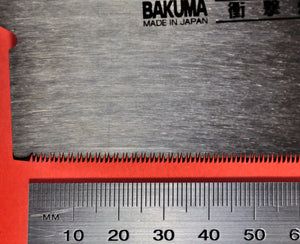 Close-up teeth Bakuma DOZUKI saw 240mm blade Japan Japanese tool woodworking carpenter