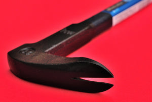 Close-up Side view MOKUBA C-7 360mm 14.2" Pry nail puller pulling cat's paw claw bar japan japanese