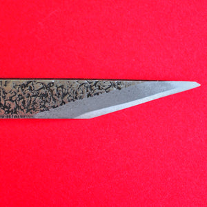 Primer plano Forjado a mano 9mm Kiridashi Kogatana talla marcado cincel Japón Japonés herramienta carpintería