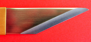 Close-up Grande plano Kiridashi Yoshiharu canhoto facas Cinzel destros ou canhotos Japão Japonês ferramenta carpintaria